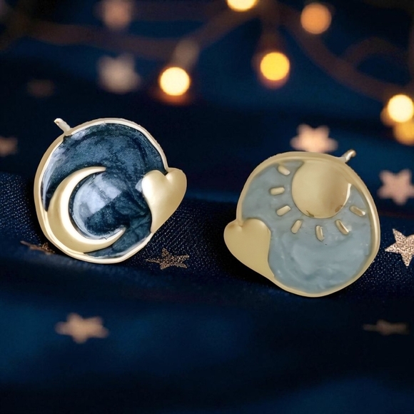 ποΈMinimalist Sun & Moon Enamel Earrings | 925 Silver Posts | Vintage Style ππ - Picture 8 of 10